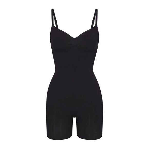 SKIMS NWT Seamless Sculpt Mid Thigh Bodysuit size medium in the color Onyx - Picture 1 of 4